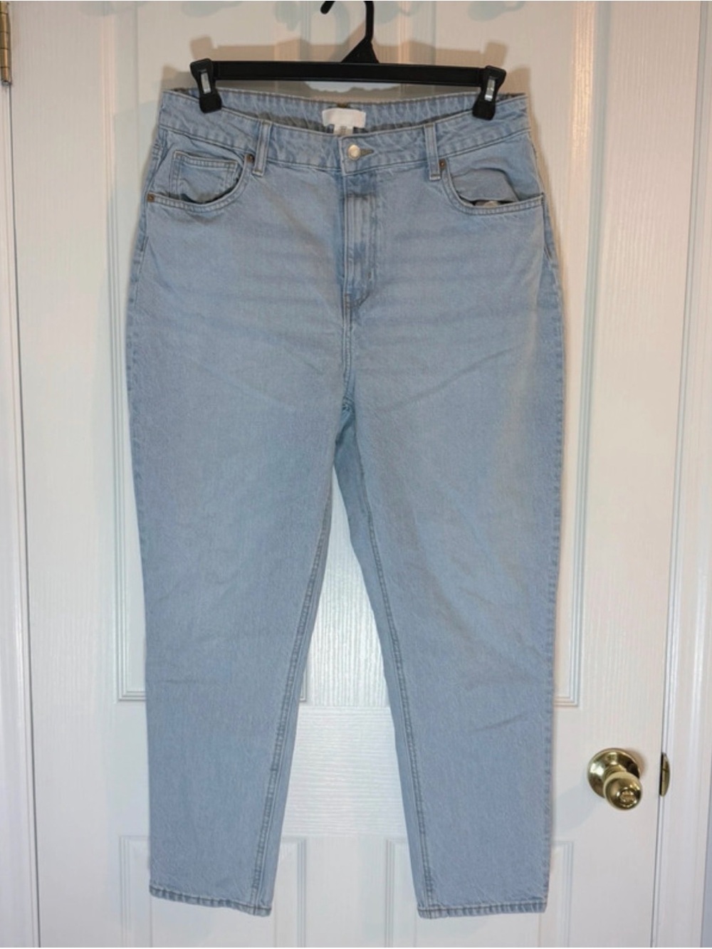 H&M Light Wash High Rise Mom Jeans Size US 14